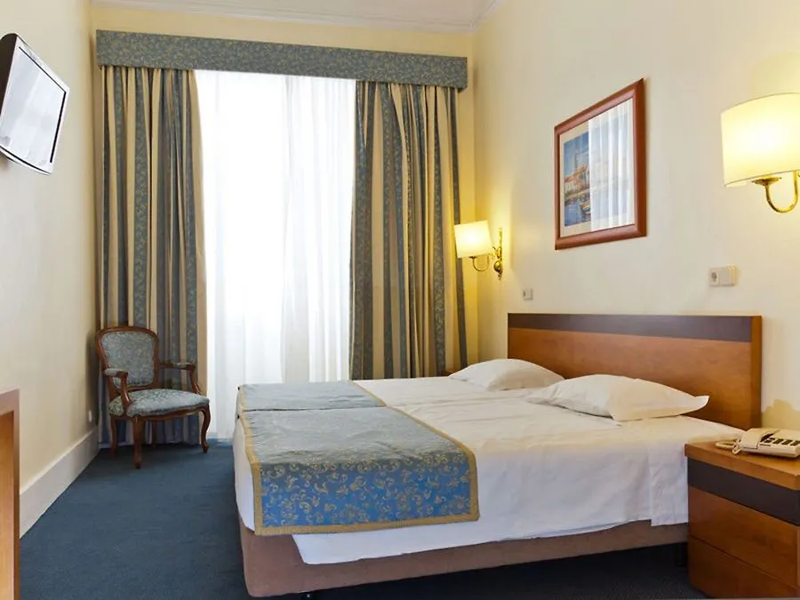 Hotel Florescente Lisbon Portugal